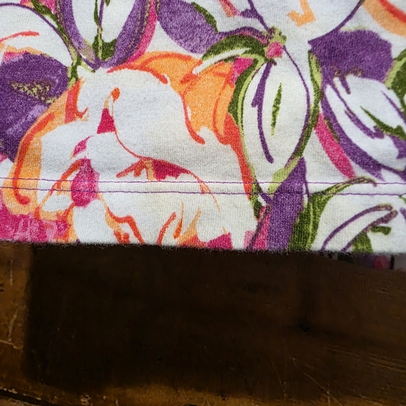 Liz & Me Colorful Short Sleeve Top - Picture 7 of 7